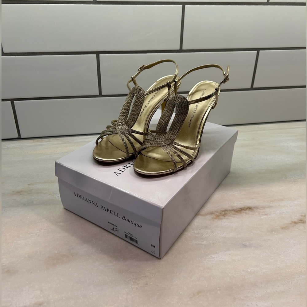 Adriana Papell Boutique Madison size 9
